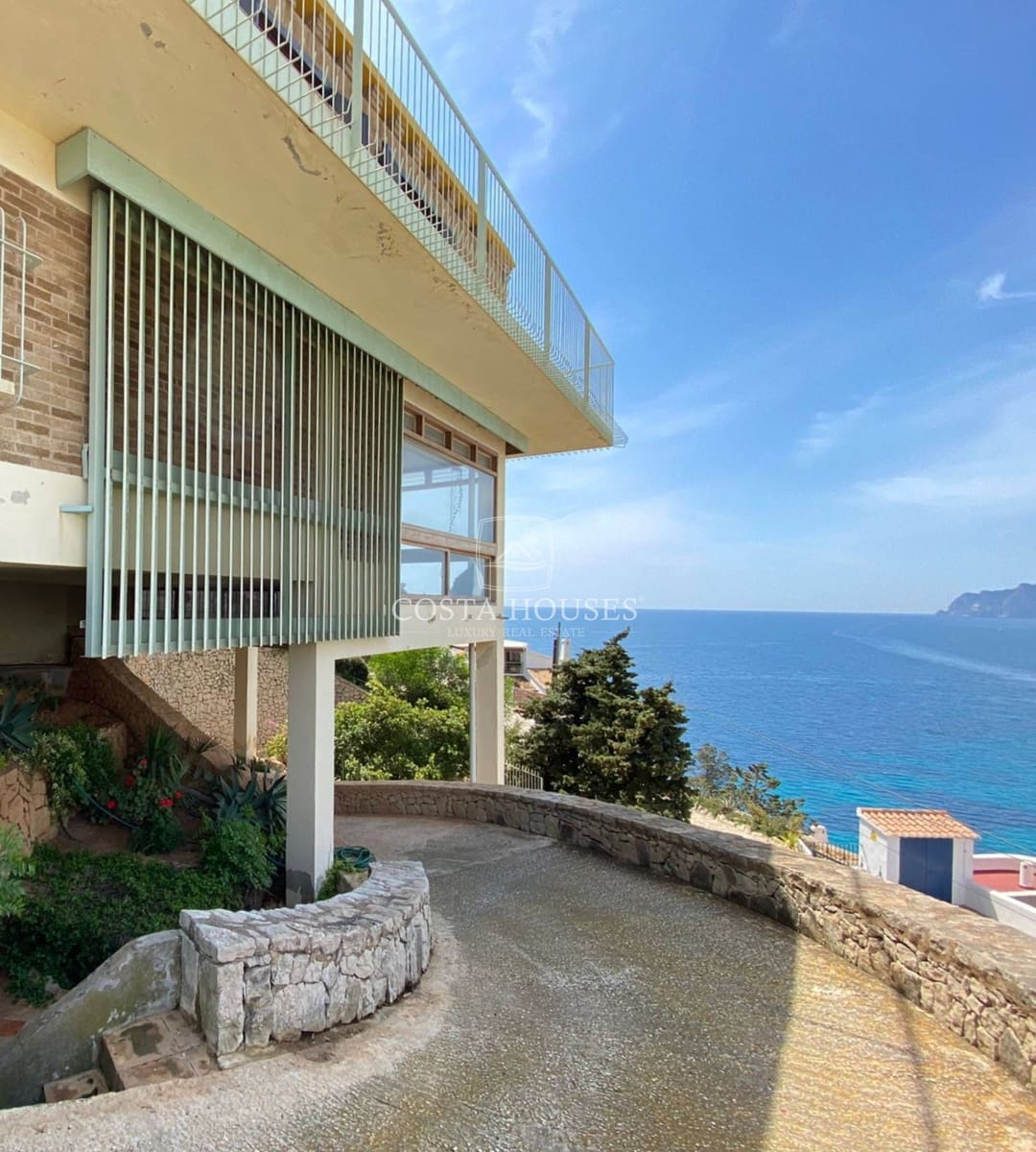 6 bedroom Villa for sale in Moraira with pool garage - € 2,500,000 (Ref: 8864013)