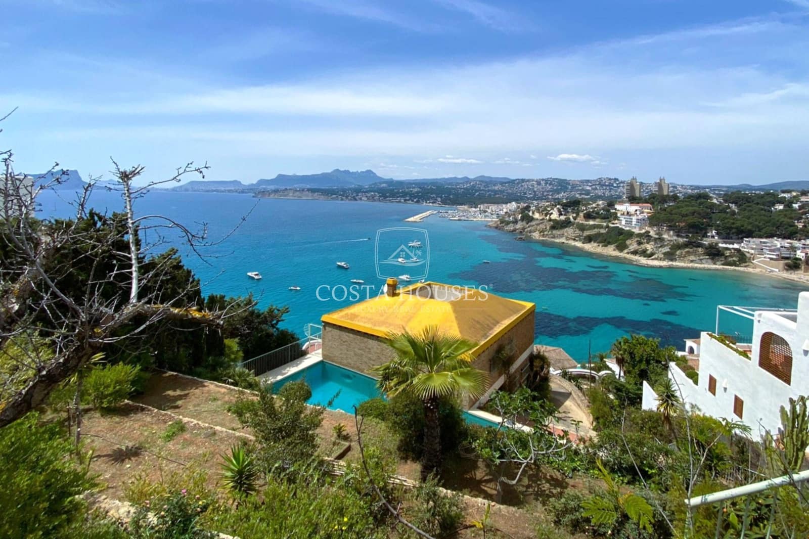 6 bedroom Villa for sale in Moraira with pool garage - € 2,500,000 (Ref: 8864013)