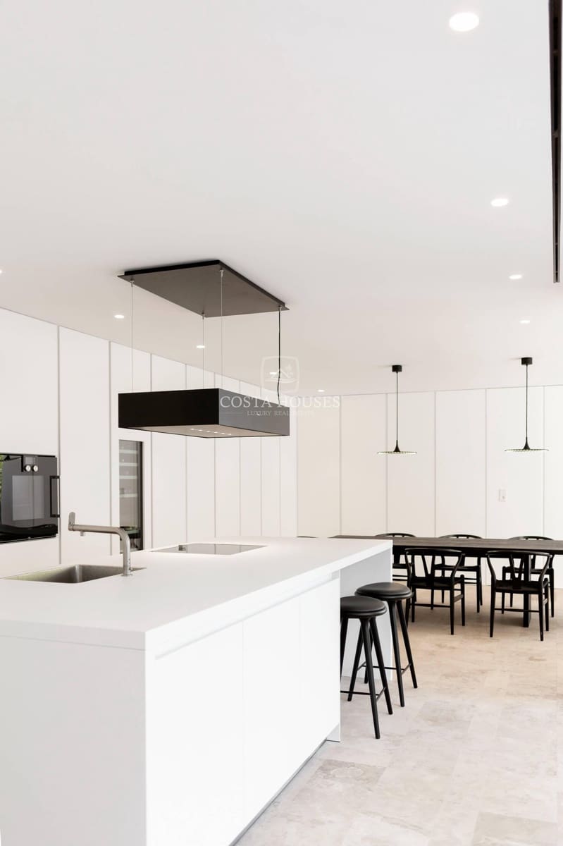 4 soveværelse Villa til salg i Benissa med swimmingpool garage - € 2.500.000 (Ref: 8864015)