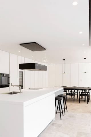 4 soveværelse Villa til salg i Benissa med swimmingpool garage - € 2.500.000 (Ref: 8864015)