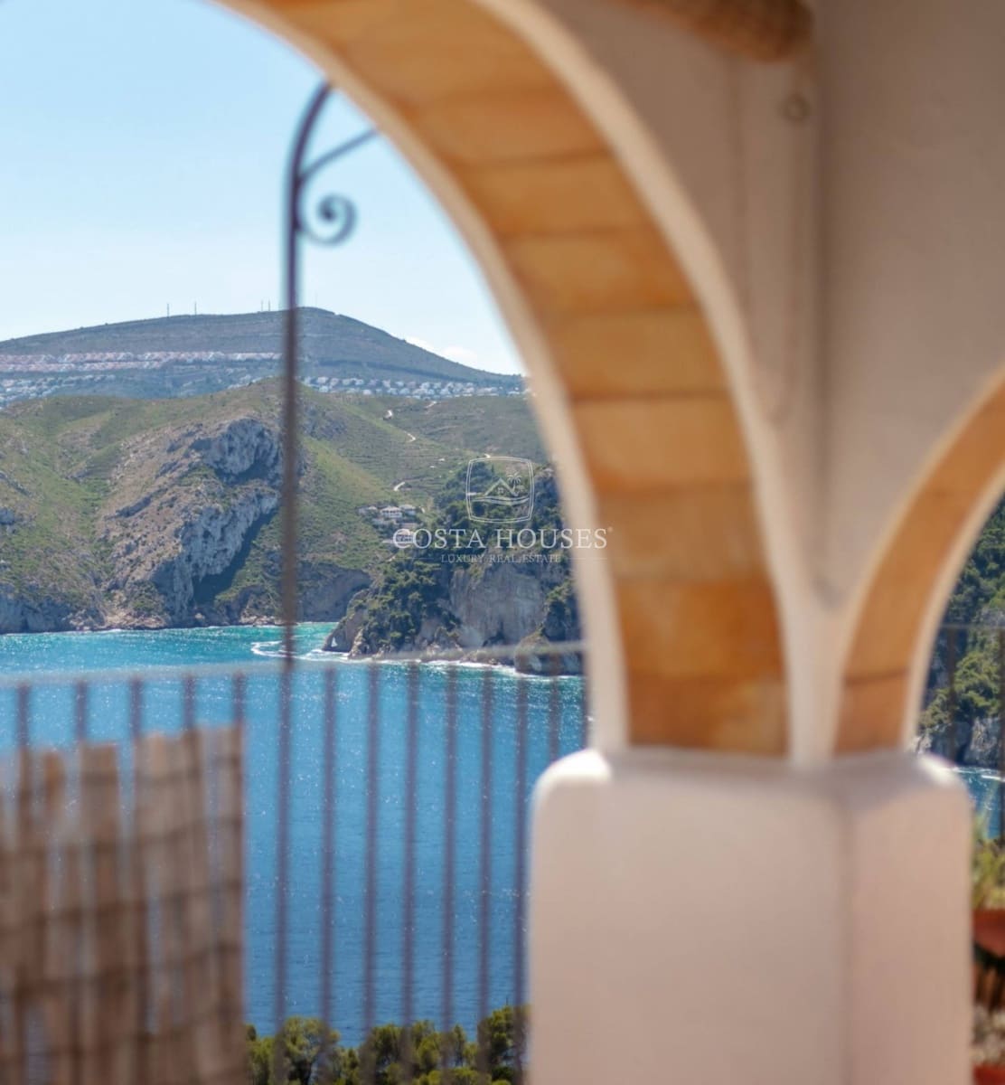 Chalet de 3 habitaciones en Javea / Xàbia en venta con piscina - 2.600.000 € (Ref: 8864018)