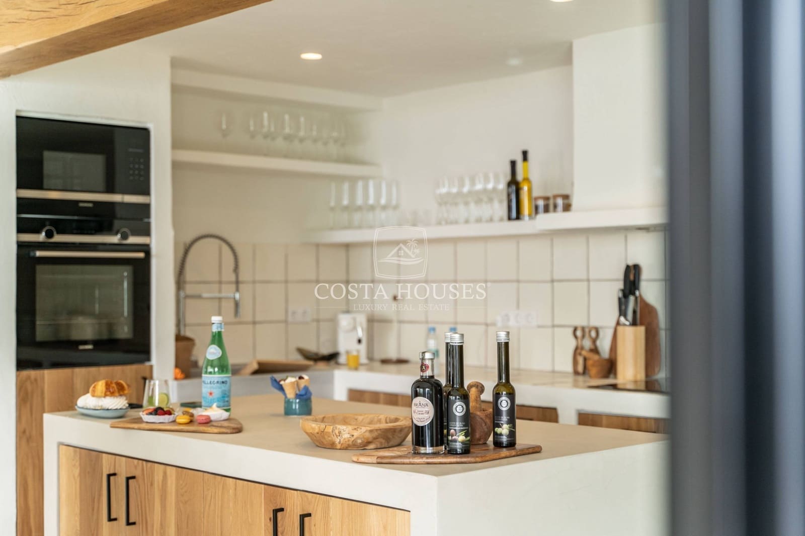 4 bedroom Villa for sale in Moraira with pool garage - € 2,900,000 (Ref: 8864019)