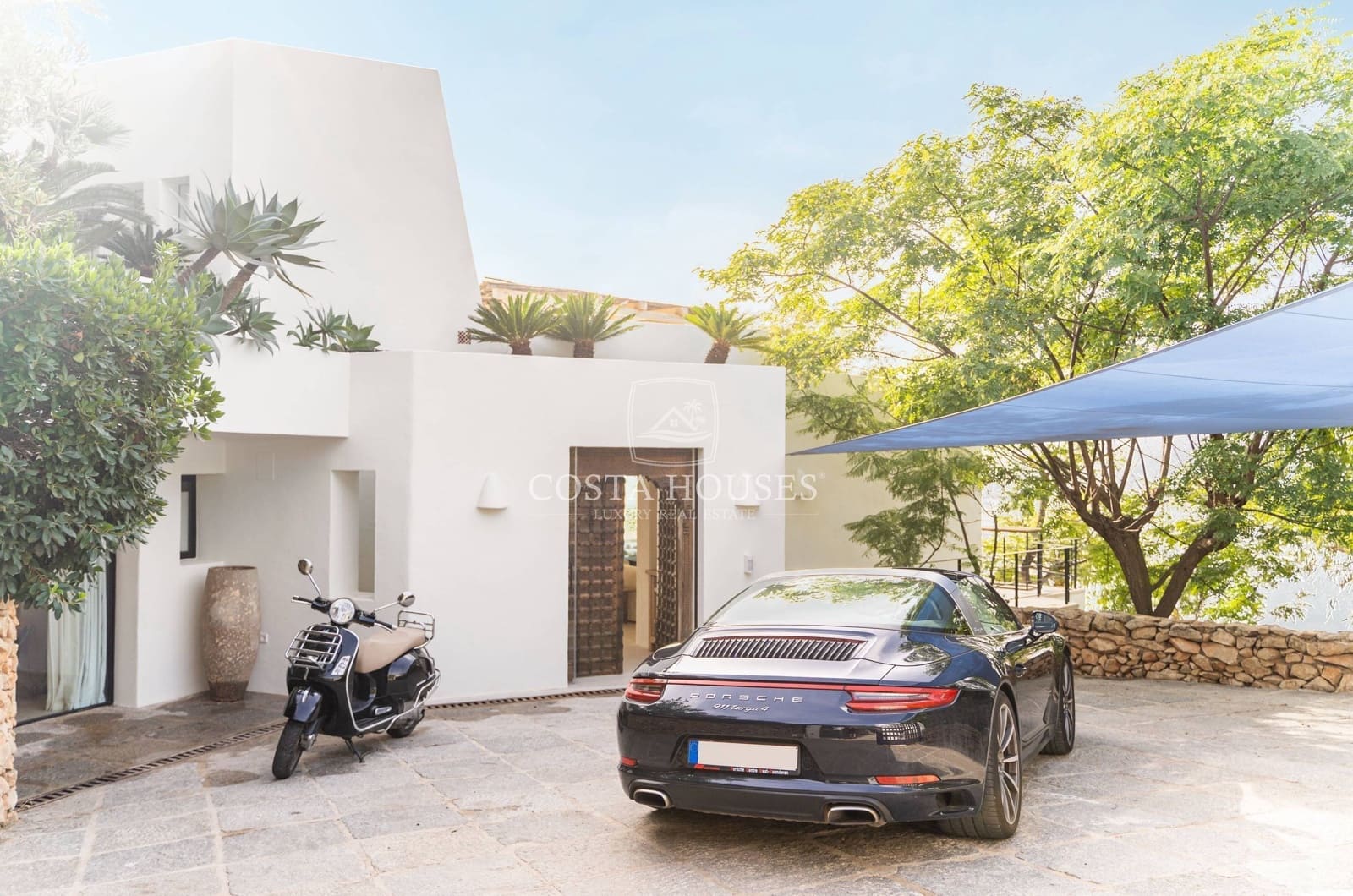 4 bedroom Villa for sale in Moraira with pool garage - € 2,900,000 (Ref: 8864019)