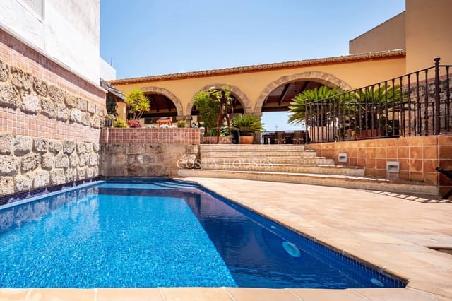 10 Zimmer Haus zu verkaufen in Centro ciudad, Javea / Xàbia mit Pool Garage - 2.450.000 € (Ref: 8864023)