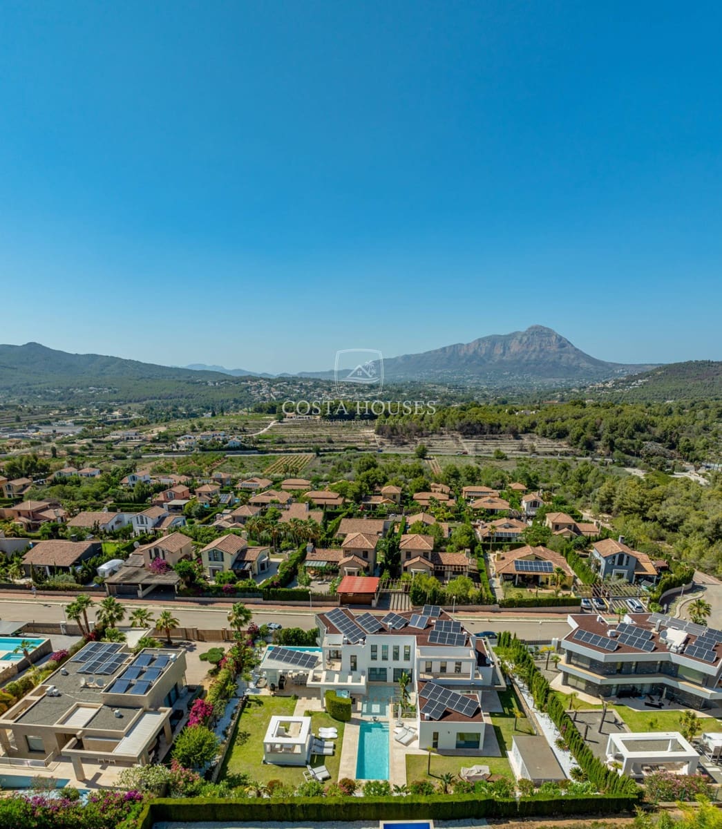 5 soverom Villa til salgs i Javea / Xabia med svømmebasseng garasje - € 2 350 000 (Ref: 8864024)