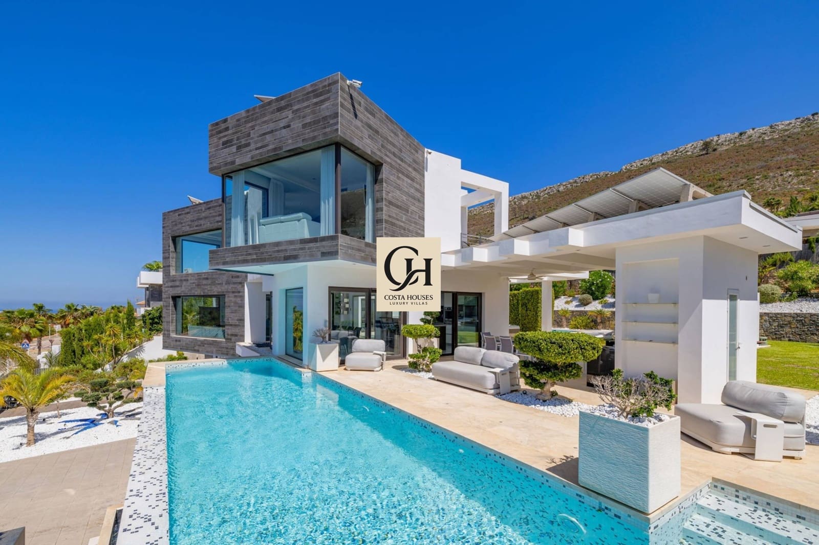 5 soverom Villa til salgs i Javea / Xabia med svømmebasseng garasje - € 2 350 000 (Ref: 8864024)