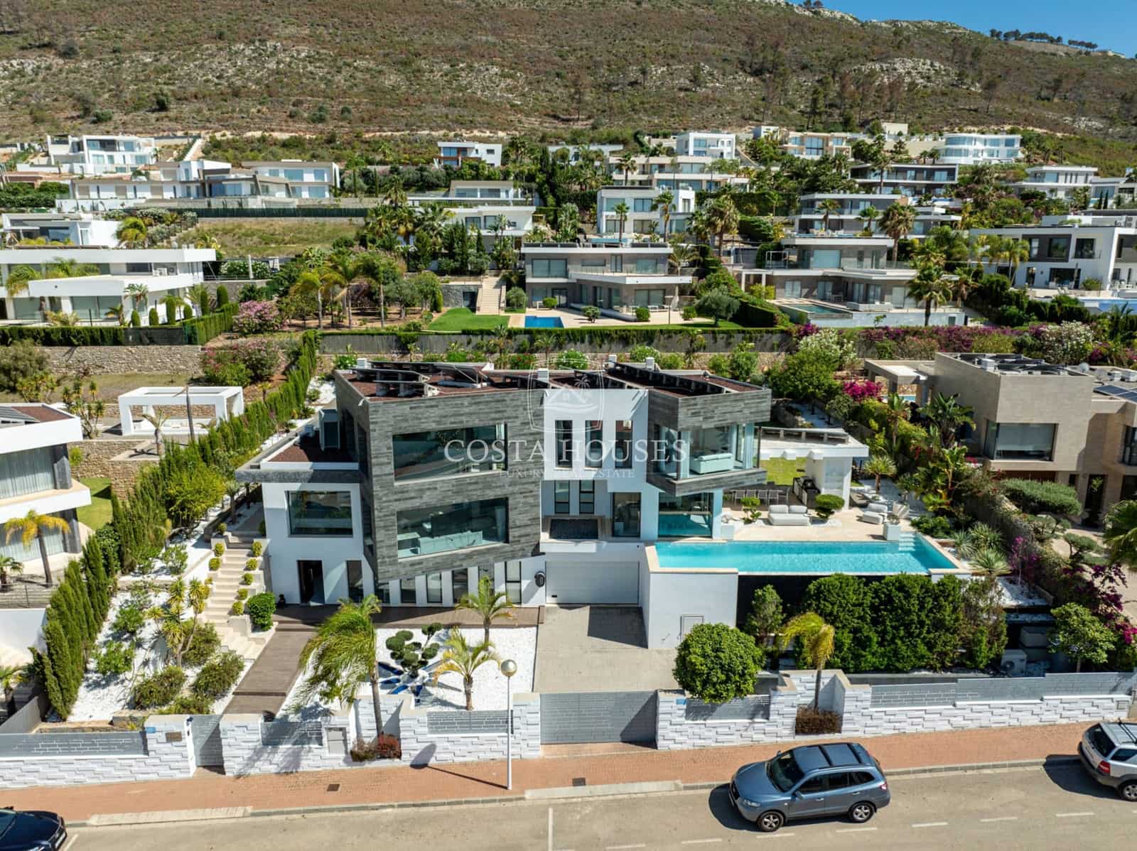 5 soverom Villa til salgs i Javea / Xabia med svømmebasseng garasje - € 2 350 000 (Ref: 8864024)