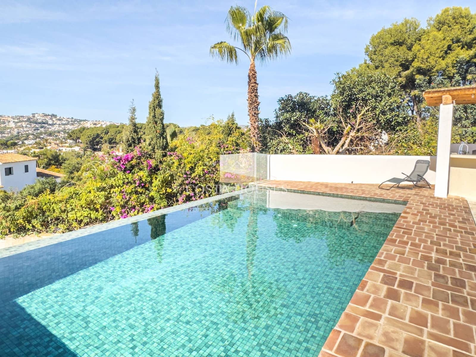 5 bedroom Villa for sale in Moraira with pool garage - € 2,490,000 (Ref: 8864026)