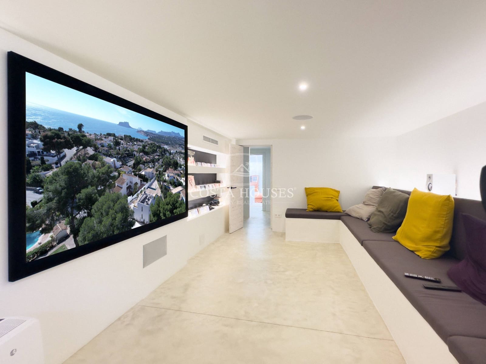 5 bedroom Villa for sale in Moraira with pool garage - € 2,490,000 (Ref: 8864026)