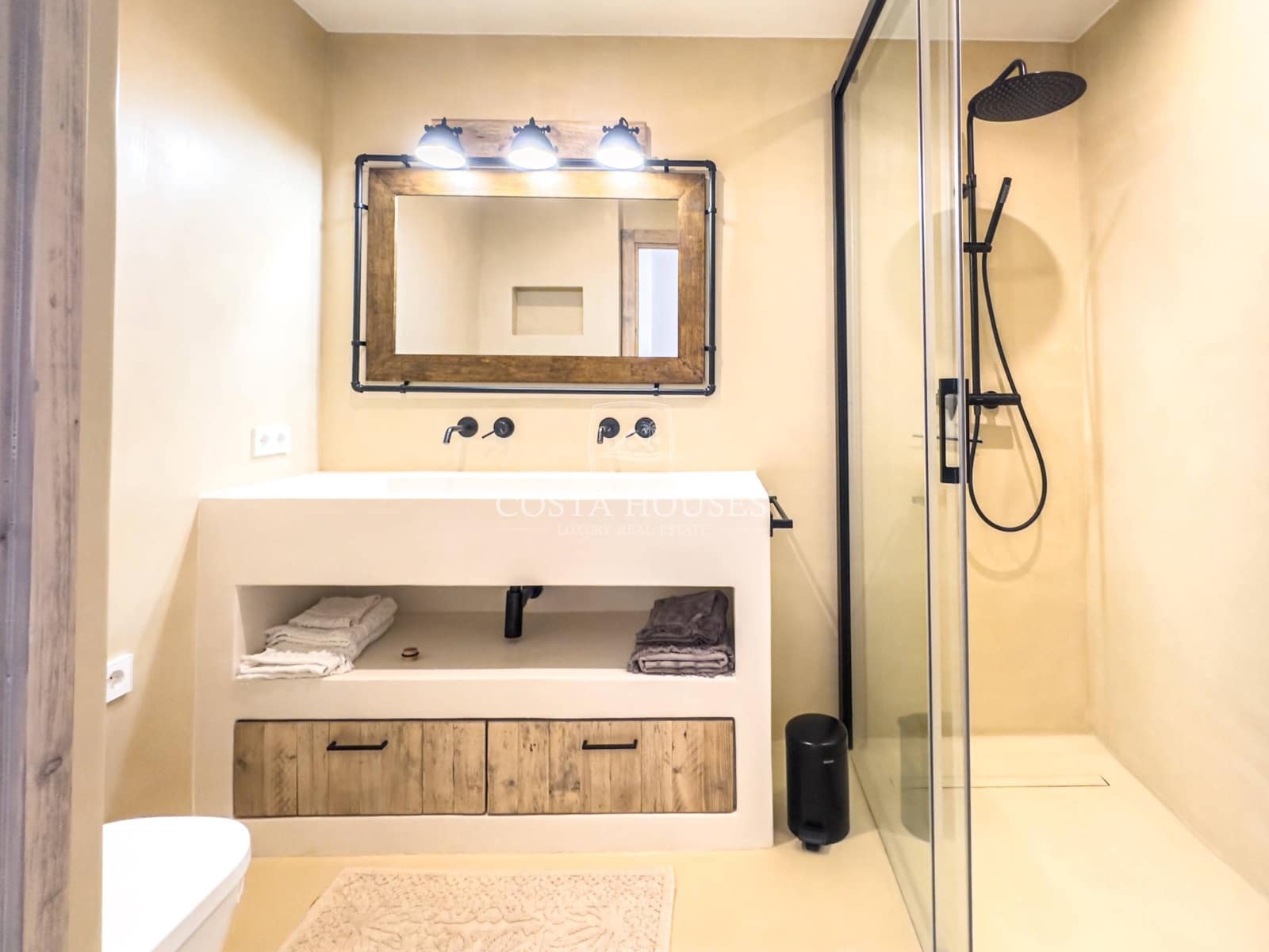 5 bedroom Villa for sale in Moraira with pool garage - € 2,490,000 (Ref: 8864026)