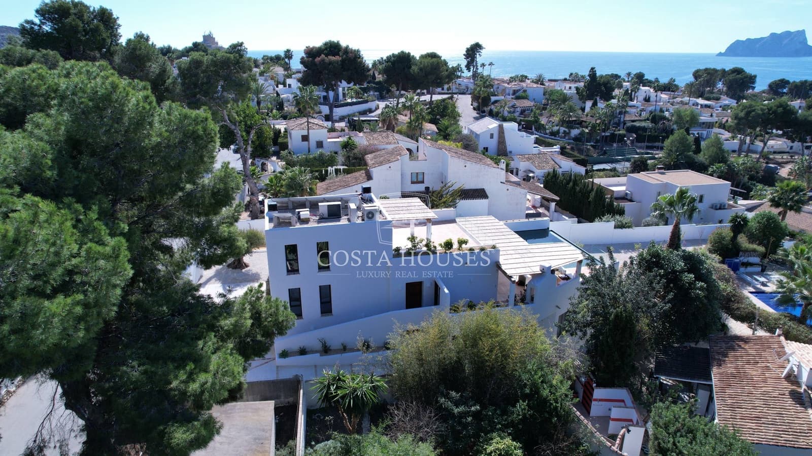 5 bedroom Villa for sale in Moraira with pool garage - € 2,490,000 (Ref: 8864026)