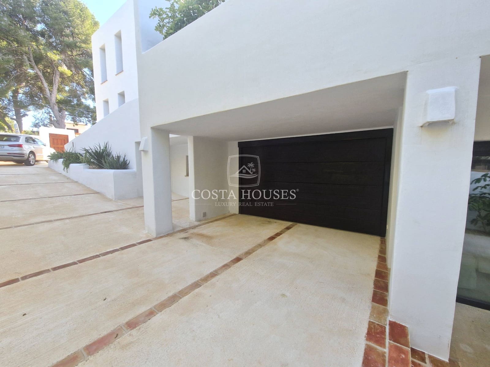 5 bedroom Villa for sale in Moraira with pool garage - € 2,490,000 (Ref: 8864026)