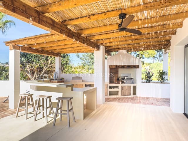 5 slaapkamer Villa te koop in Moraira, Teulada-Moraira met zwembad garage - € 2.490.000 (Ref: 8864026)