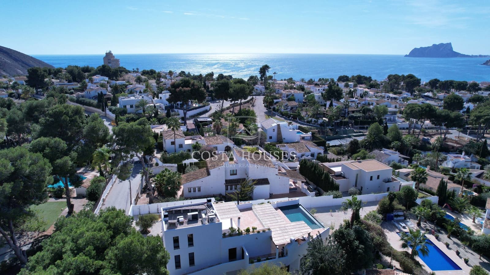 5 bedroom Villa for sale in Moraira with pool garage - € 2,490,000 (Ref: 8864026)