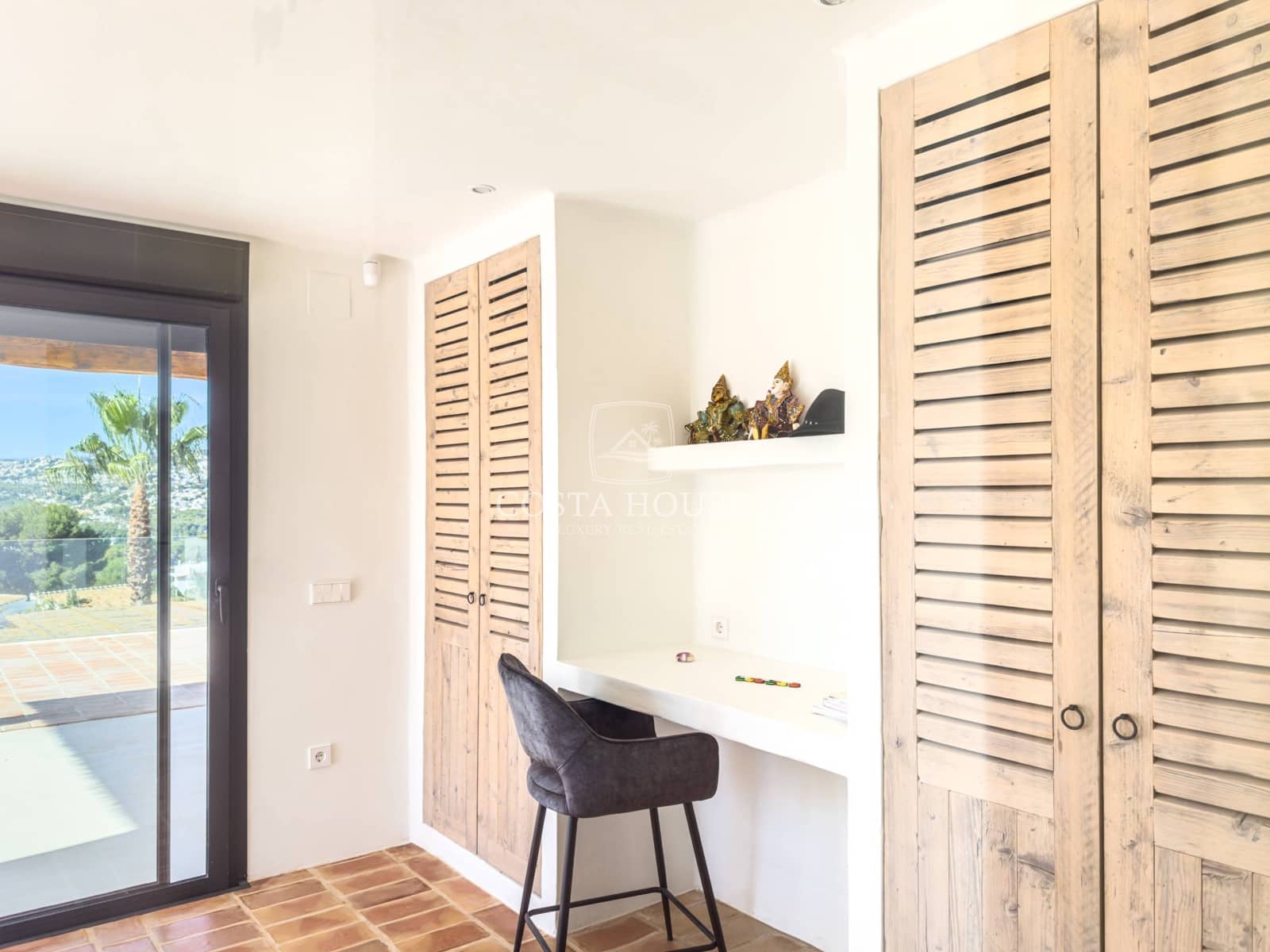 5 bedroom Villa for sale in Moraira with pool garage - € 2,490,000 (Ref: 8864026)