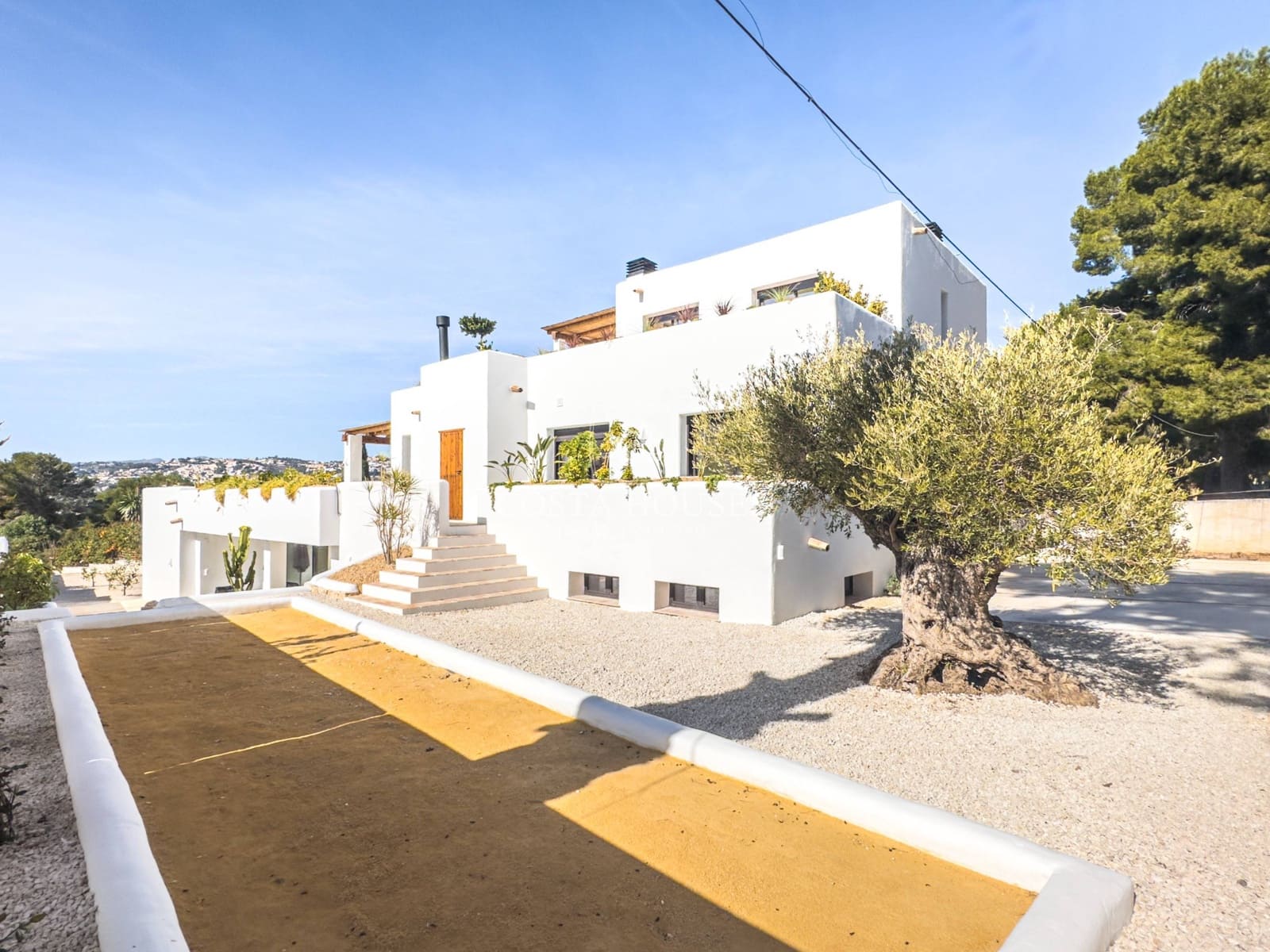 5 bedroom Villa for sale in Moraira with pool garage - € 2,490,000 (Ref: 8864026)
