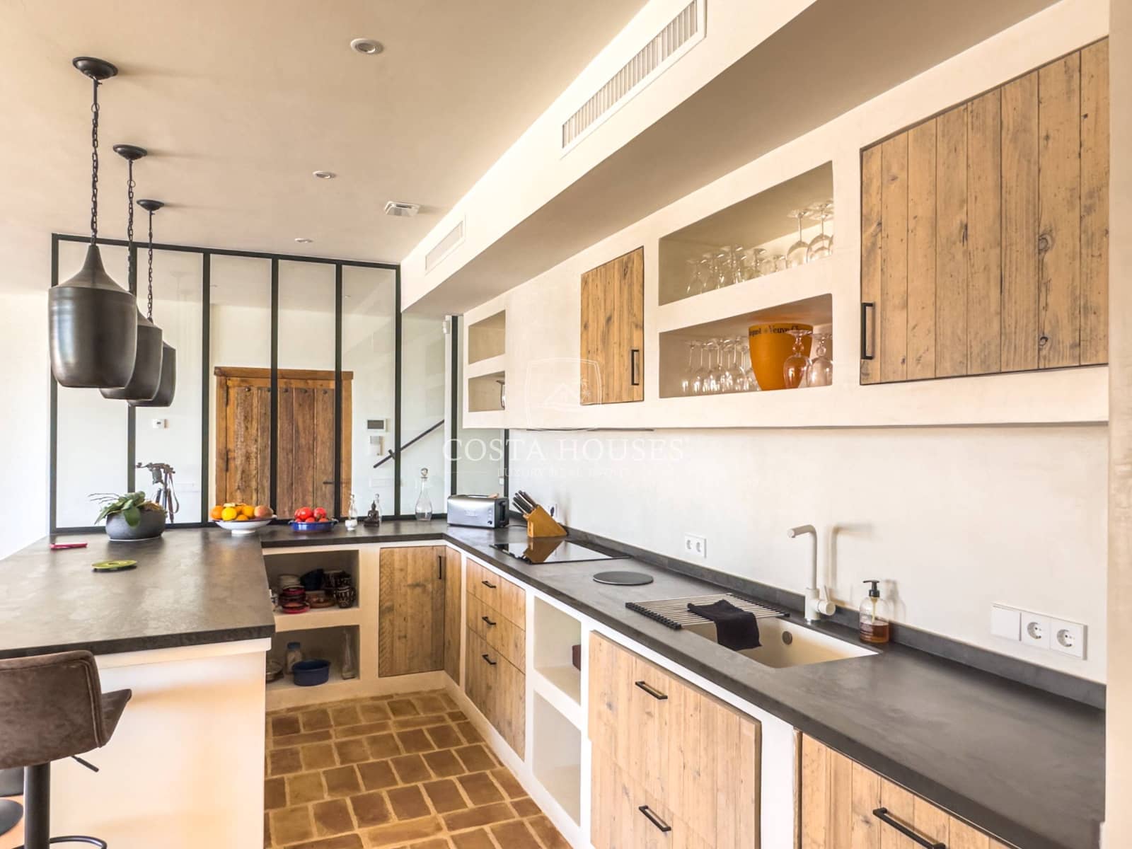 5 bedroom Villa for sale in Moraira with pool garage - € 2,490,000 (Ref: 8864026)