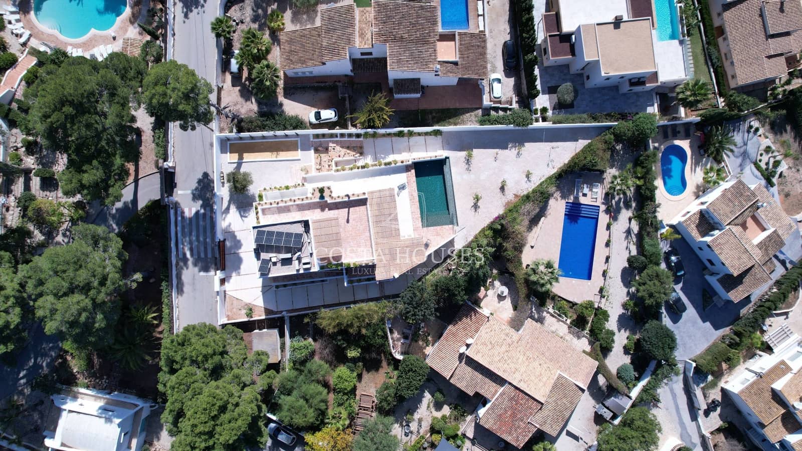 5 bedroom Villa for sale in Moraira with pool garage - € 2,490,000 (Ref: 8864026)