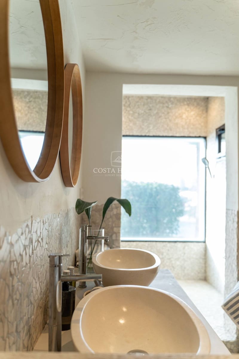 4 bedroom Villa for sale in Moraira with pool - € 2,950,000 (Ref: 8864028)