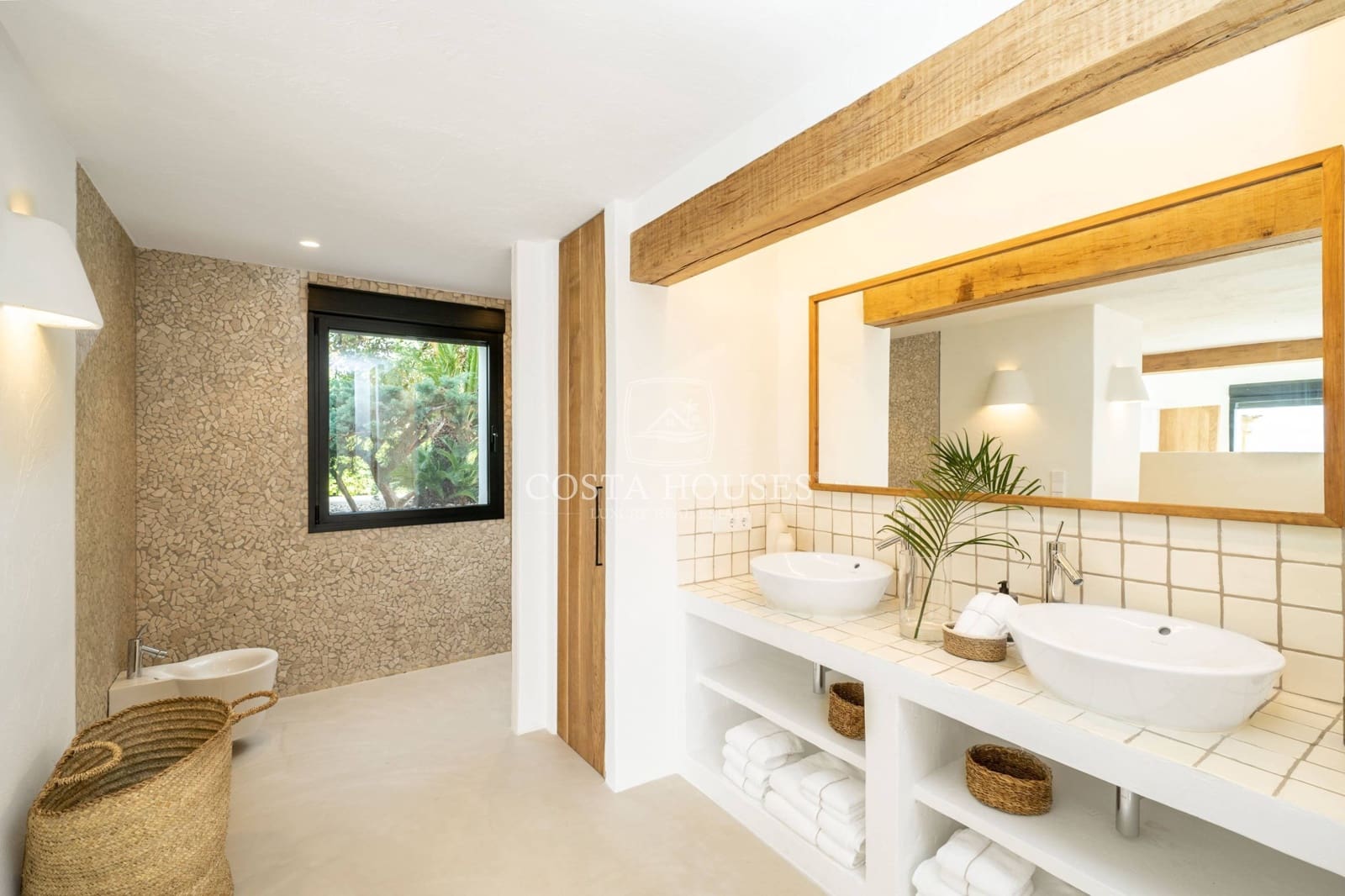 4 bedroom Villa for sale in Moraira with pool - € 2,950,000 (Ref: 8864028)