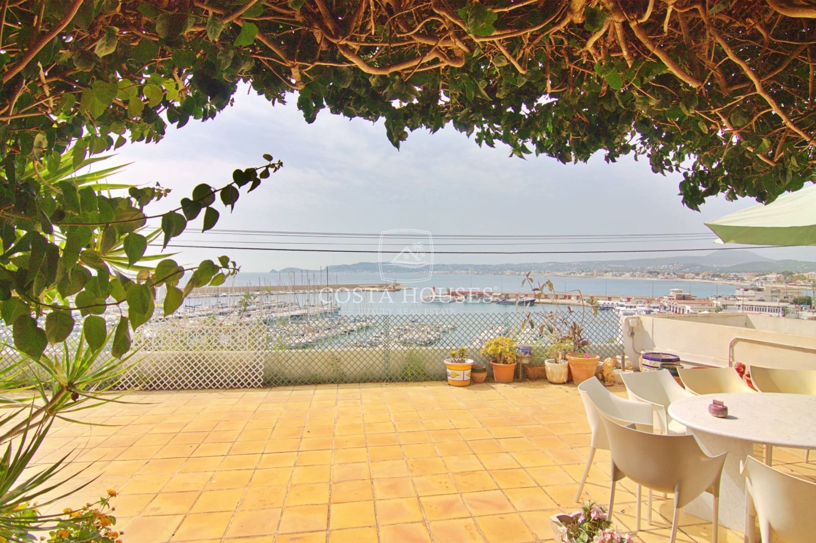 4 soveværelse Villa til salg i Javea / Xabia med swimmingpool - € 2.680.000 (Ref: 8864029)