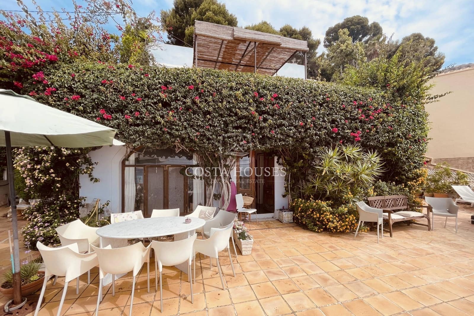 4 soveværelse Villa til salg i Javea / Xabia med swimmingpool - € 2.680.000 (Ref: 8864029)