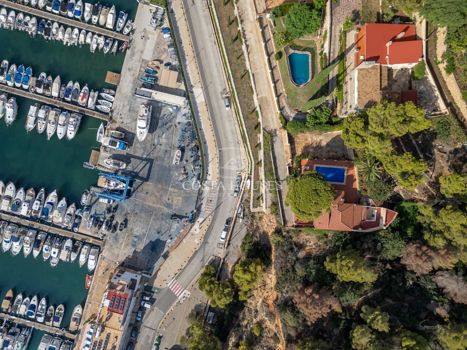 4 soveværelse Villa til salg i Javea / Xabia med swimmingpool - € 2.680.000 (Ref: 8864029)