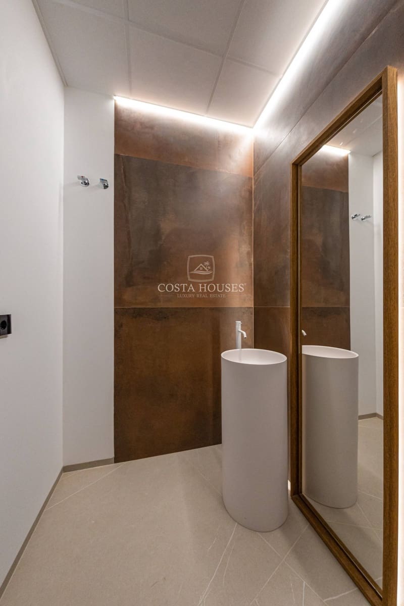 5 Zimmer Villa zu verkaufen in Benidorm mit Pool Garage - 2.825.000 € (Ref: 8864031)