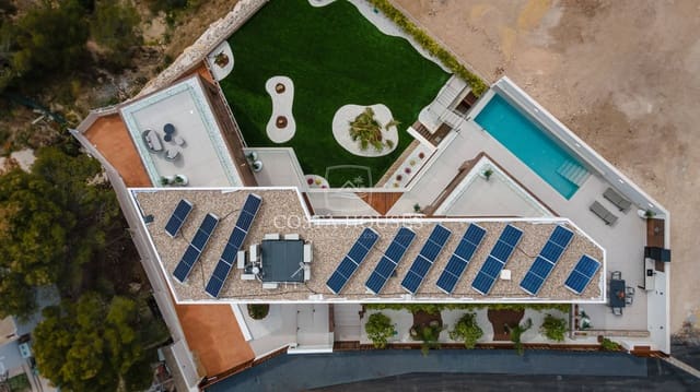 5 Zimmer Villa zu verkaufen in Benidorm mit Pool Garage - 2.825.000 € (Ref: 8864031)