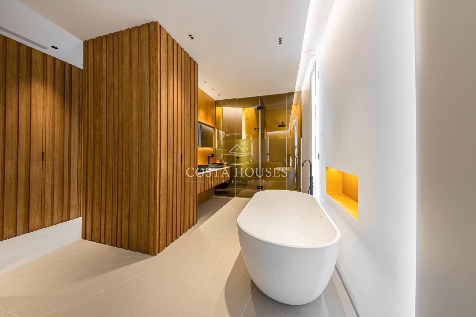 5 Zimmer Villa zu verkaufen in Benidorm mit Pool Garage - 2.825.000 € (Ref: 8864031)