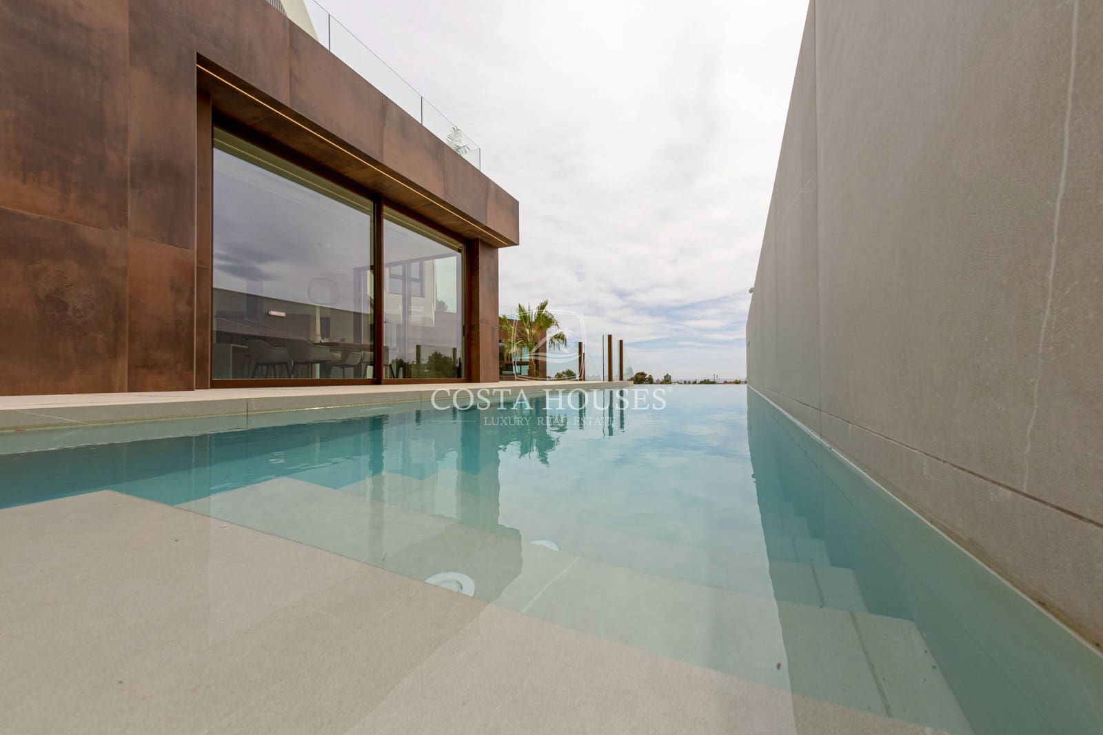 5 Zimmer Villa zu verkaufen in Benidorm mit Pool Garage - 2.825.000 € (Ref: 8864031)