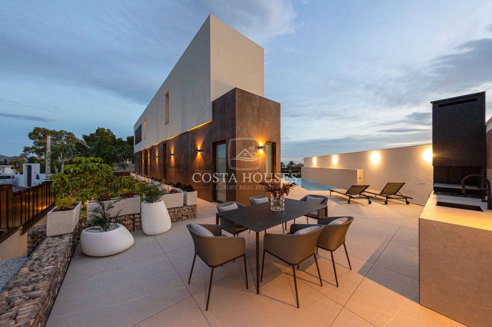 5 Zimmer Villa zu verkaufen in Benidorm mit Pool Garage - 2.825.000 € (Ref: 8864031)