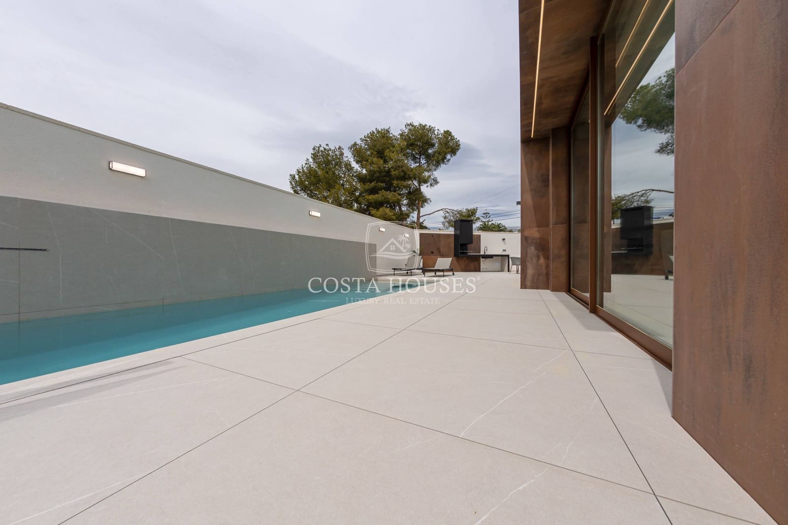 5 Zimmer Villa zu verkaufen in Benidorm mit Pool Garage - 2.825.000 € (Ref: 8864031)