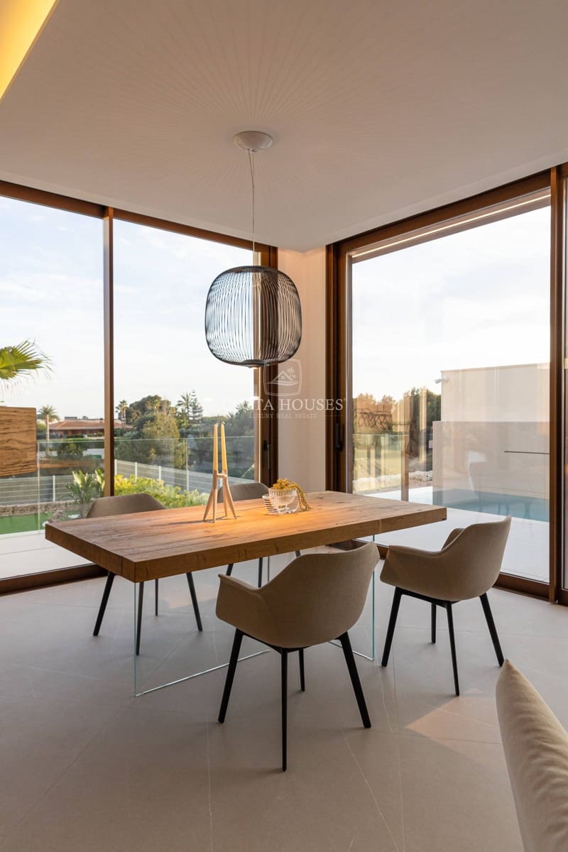 5 Zimmer Villa zu verkaufen in Benidorm mit Pool Garage - 2.825.000 € (Ref: 8864031)