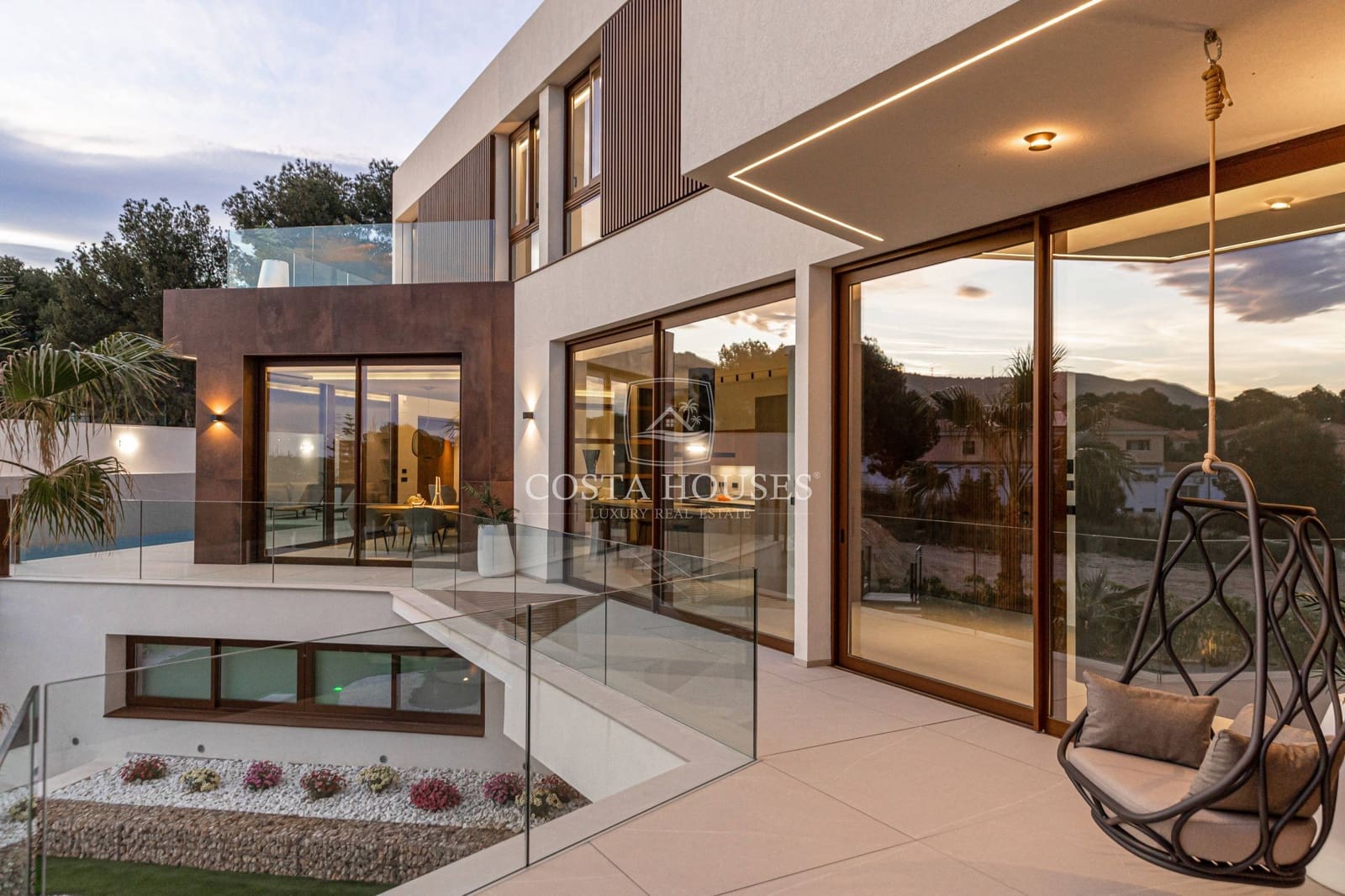 5 Zimmer Villa zu verkaufen in Benidorm mit Pool Garage - 2.825.000 € (Ref: 8864031)