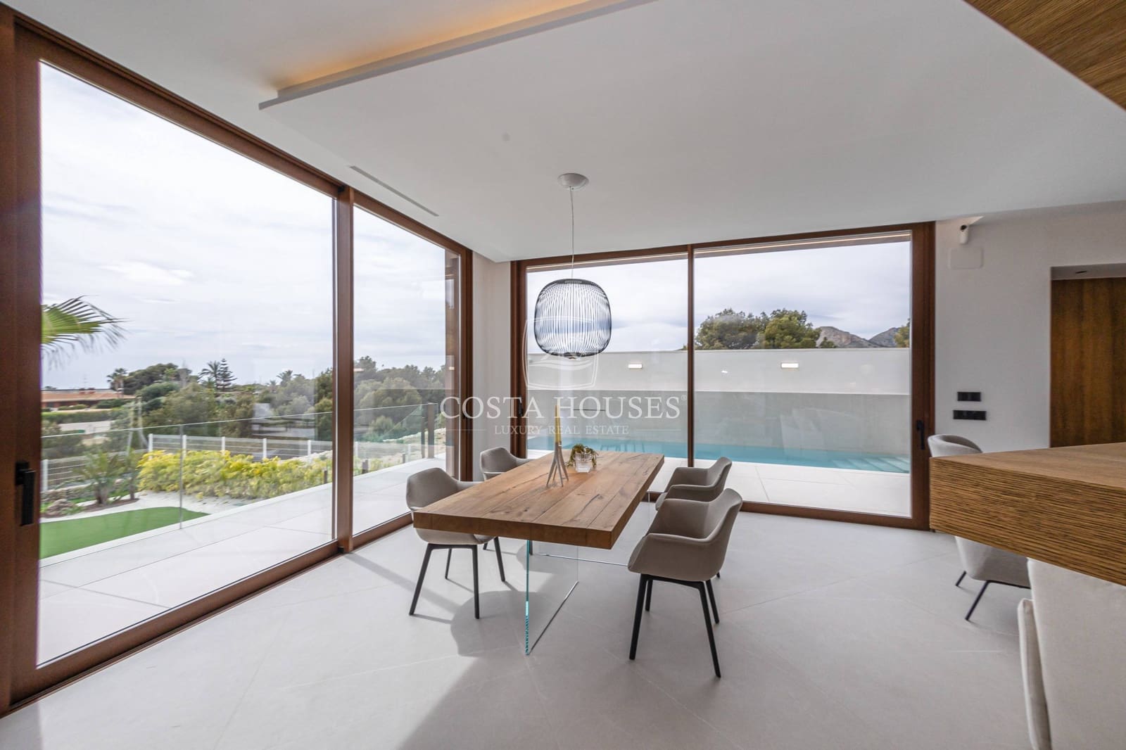 5 Zimmer Villa zu verkaufen in Benidorm mit Pool Garage - 2.825.000 € (Ref: 8864031)