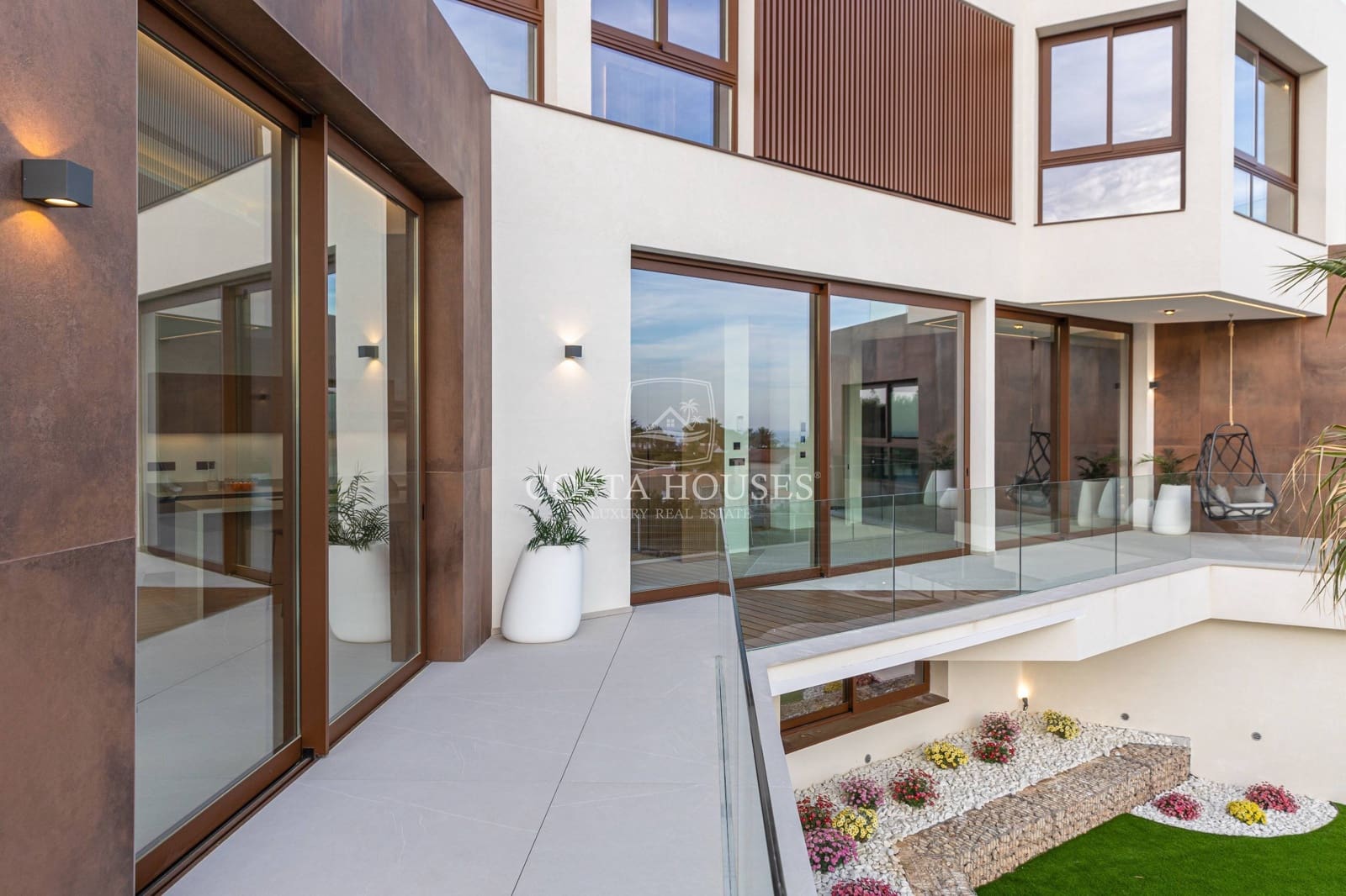 5 Zimmer Villa zu verkaufen in Benidorm mit Pool Garage - 2.825.000 € (Ref: 8864031)