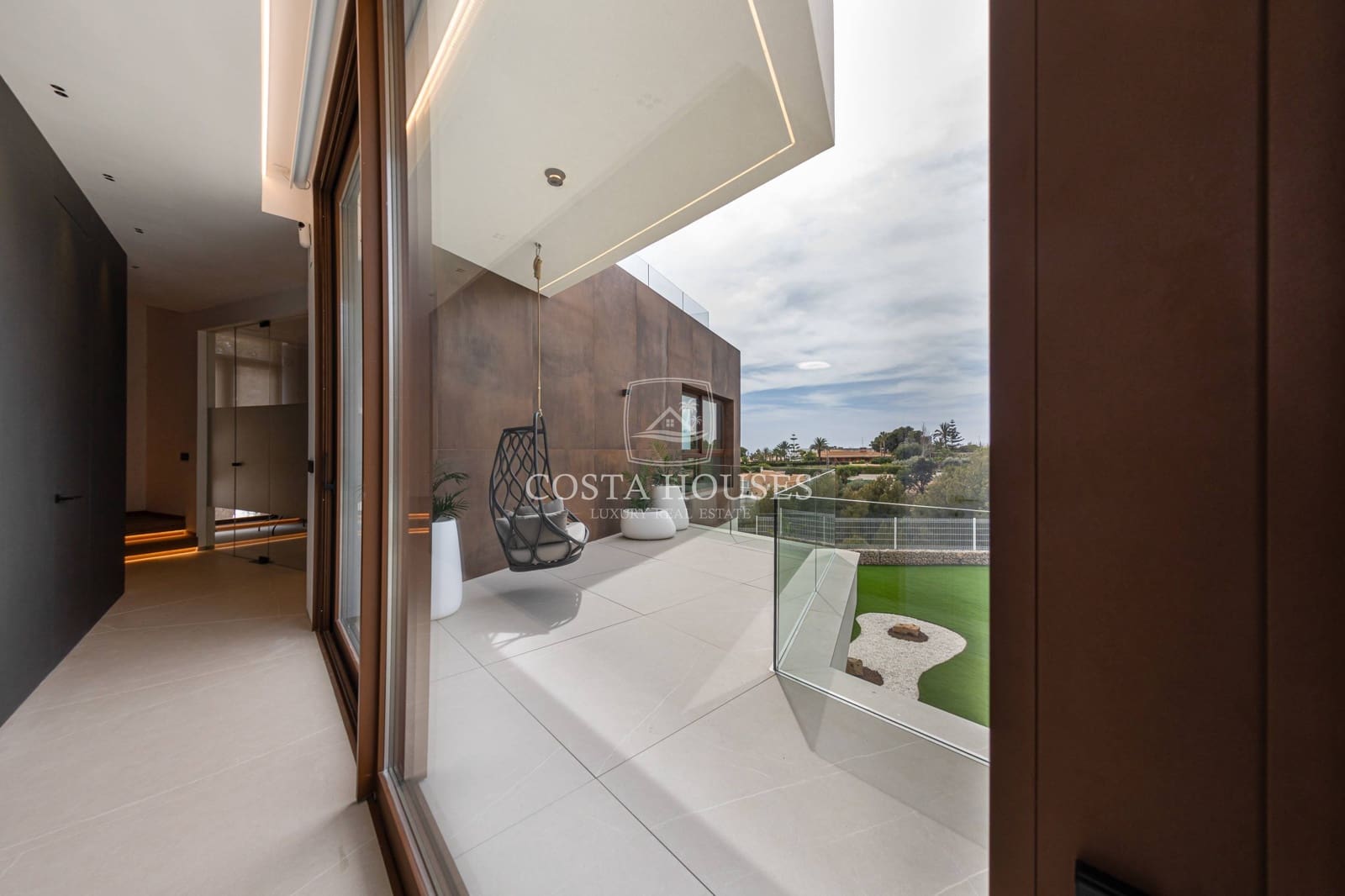 5 Zimmer Villa zu verkaufen in Benidorm mit Pool Garage - 2.825.000 € (Ref: 8864031)