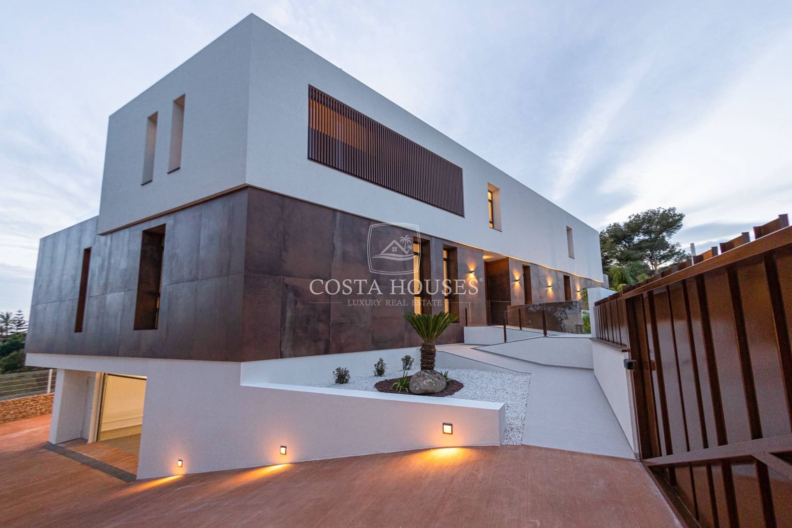 5 Zimmer Villa zu verkaufen in Benidorm mit Pool Garage - 2.825.000 € (Ref: 8864031)