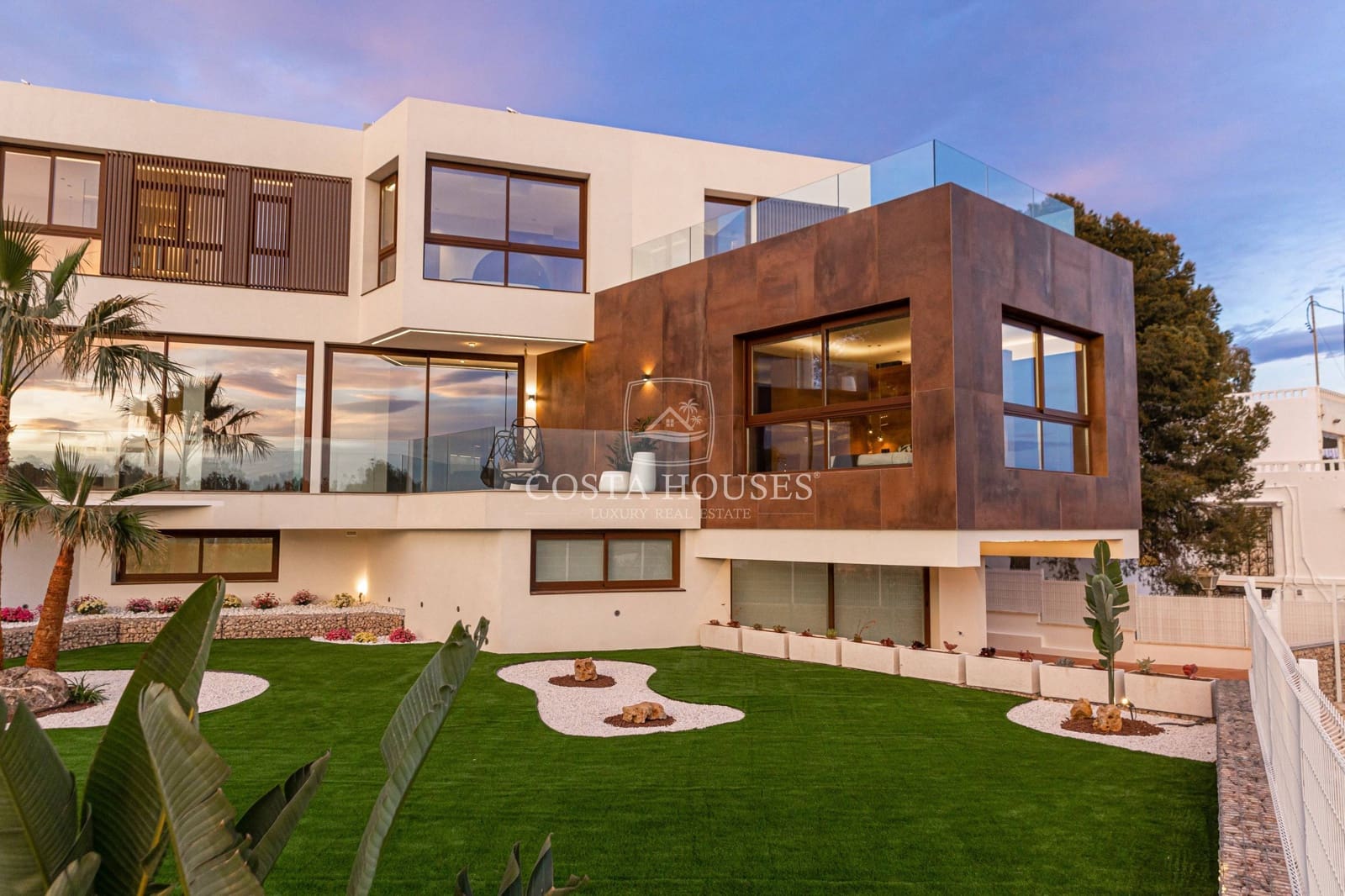 5 Zimmer Villa zu verkaufen in Benidorm mit Pool Garage - 2.825.000 € (Ref: 8864031)