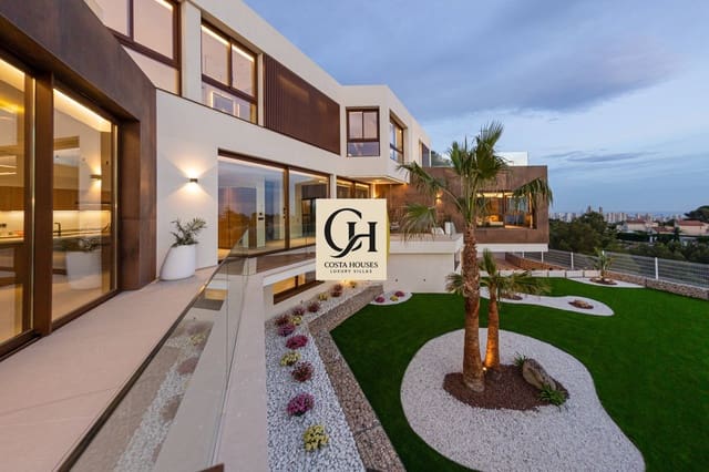 5 bedroom Villa for sale in Benidorm with pool garage - € 2,825,000 (Ref: 8864031)