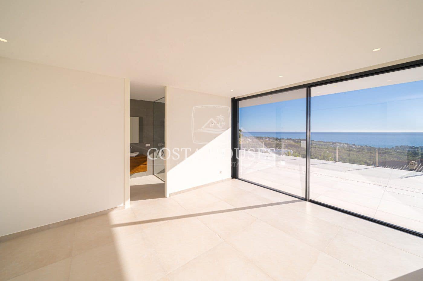 5 soveværelse Villa til salg i Benissa med swimmingpool garage - € 2.900.000 (Ref: 8864032)