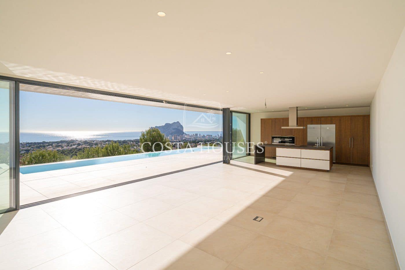 5 soveværelse Villa til salg i Benissa med swimmingpool garage - € 2.900.000 (Ref: 8864032)