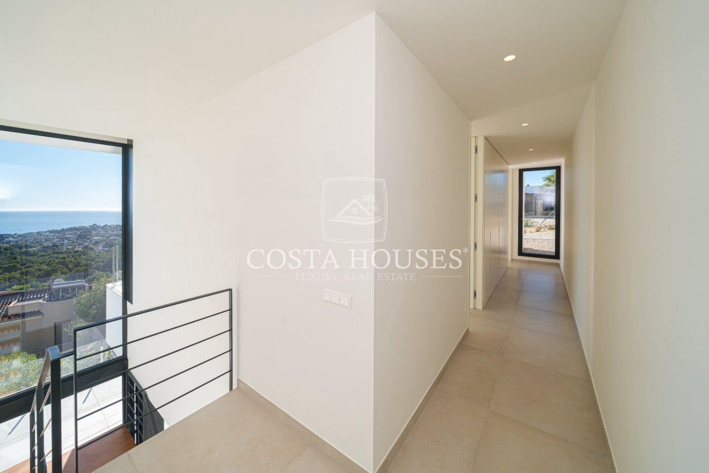 5 soveværelse Villa til salg i Benissa med swimmingpool garage - € 2.900.000 (Ref: 8864032)