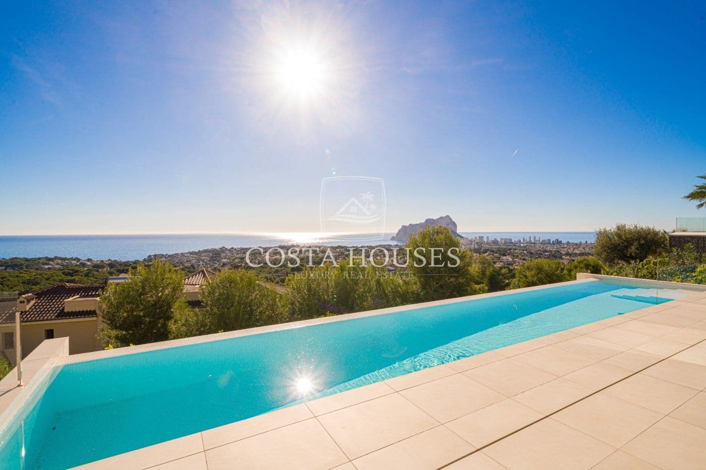 5 soveværelse Villa til salg i Benissa med swimmingpool garage - € 2.900.000 (Ref: 8864032)