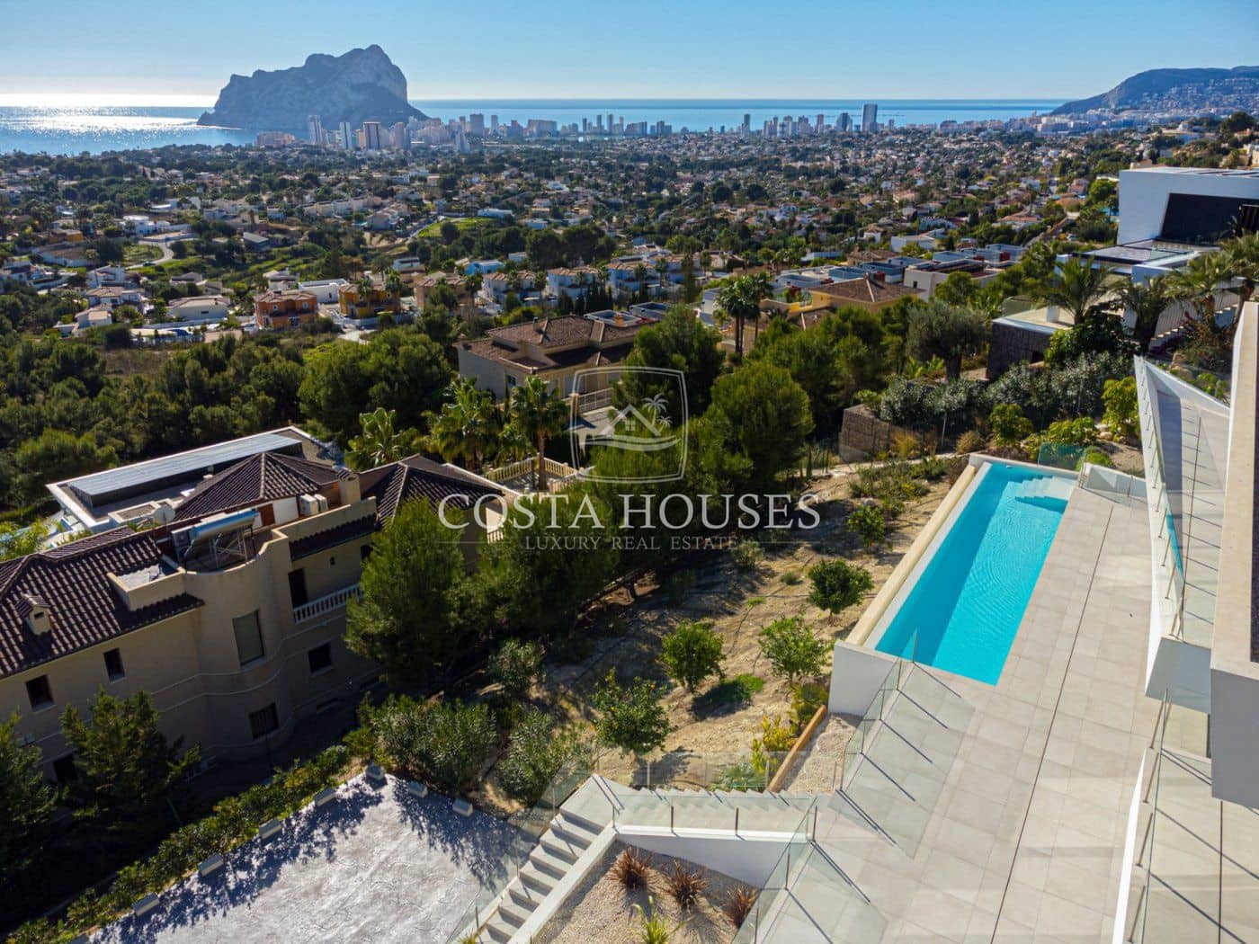 5 soveværelse Villa til salg i Benissa med swimmingpool garage - € 2.900.000 (Ref: 8864032)