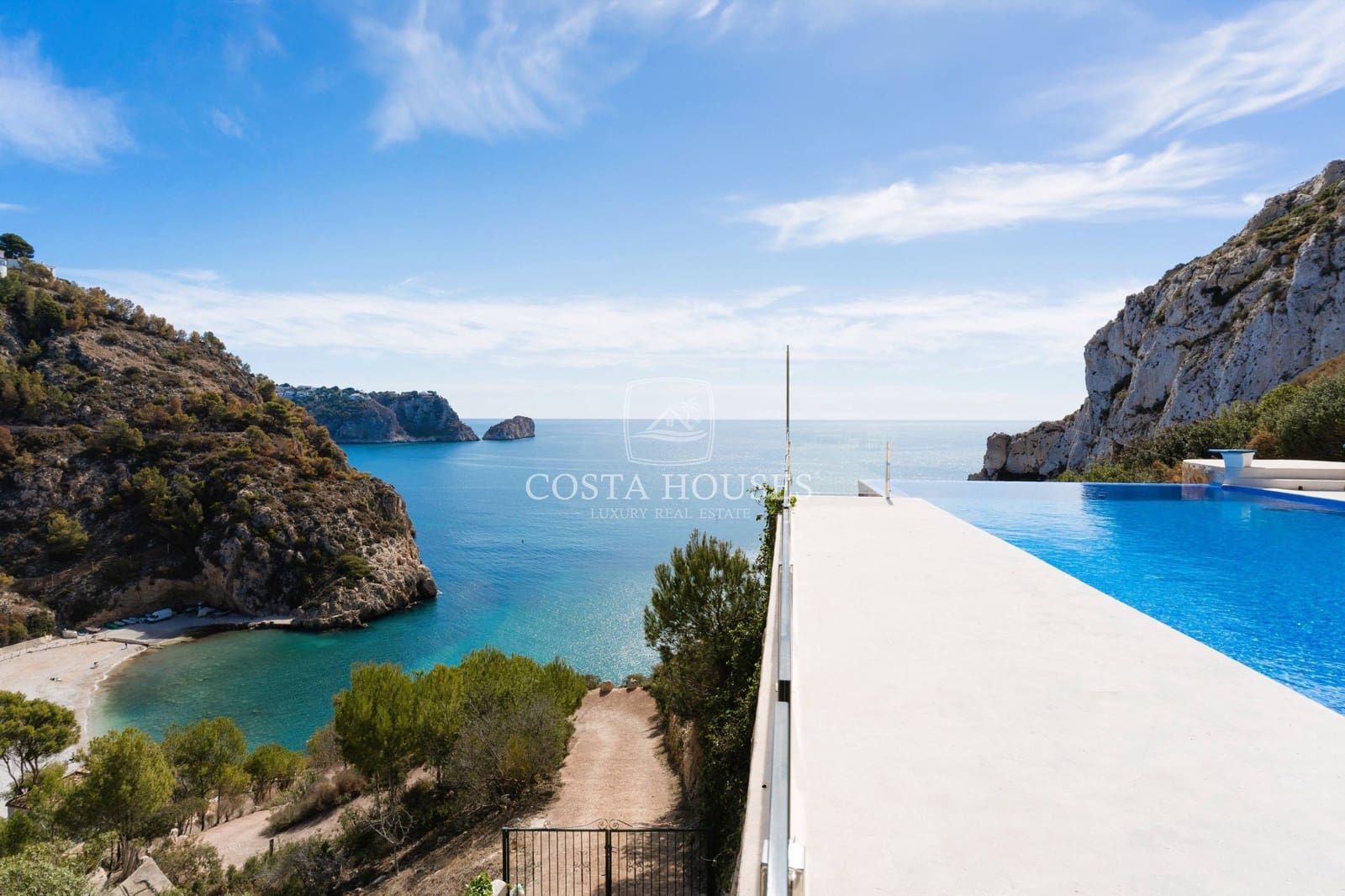 5 soveværelse Villa til salg i Javea / Xabia med swimmingpool garage - € 3.150.000 (Ref: 8864033)