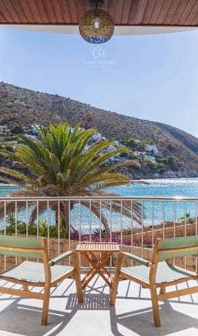 4 slaapkamer Villa te koop in Moraira, Teulada-Moraira met garage - € 2.500.000 (Ref: 8864034)