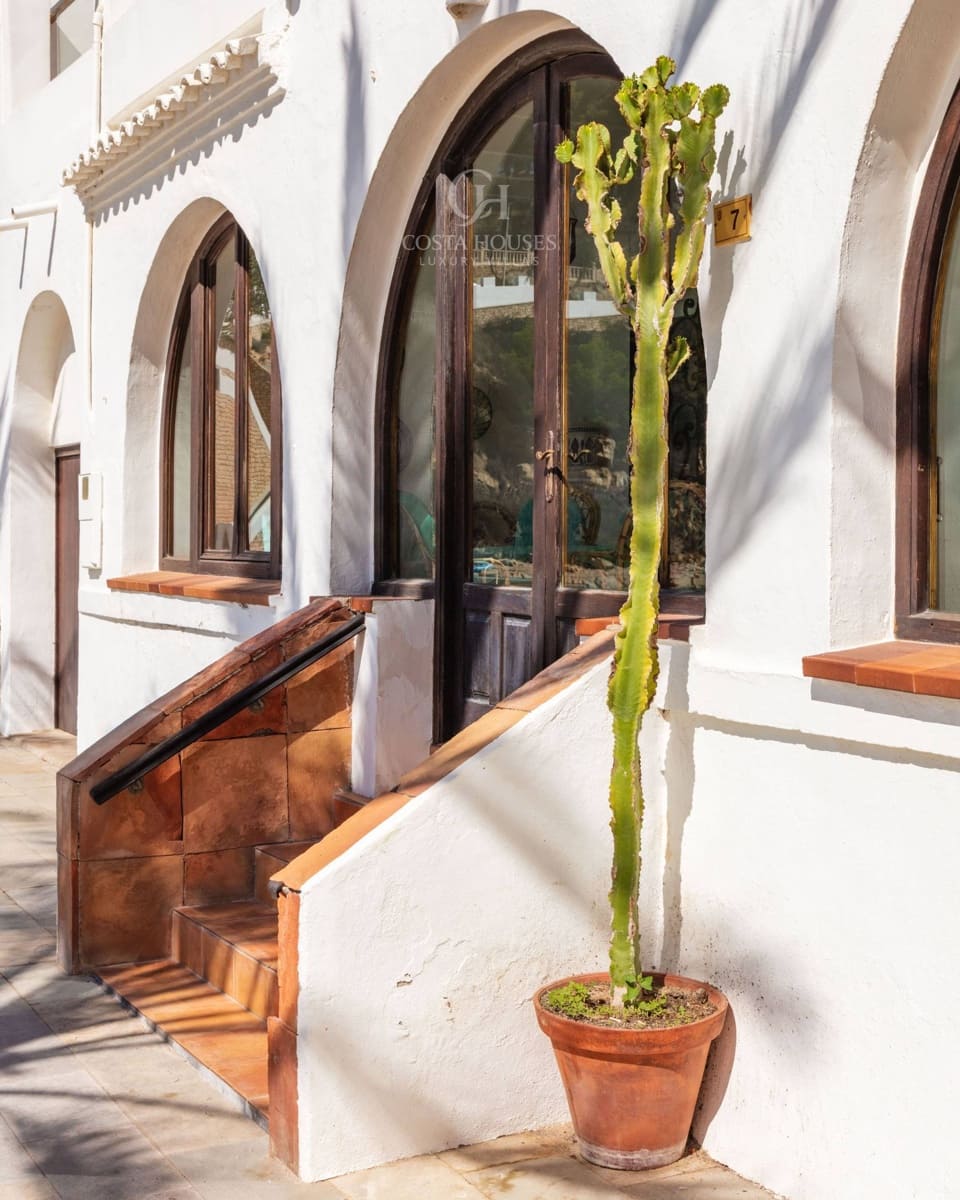 4 slaapkamer Villa te koop in Moraira met garage - € 2.500.000 (Ref: 8864034)