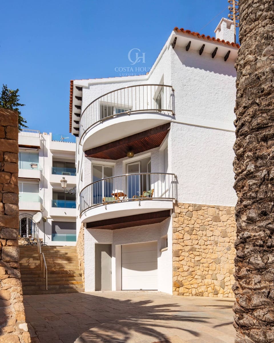 4 slaapkamer Villa te koop in Moraira met garage - € 2.500.000 (Ref: 8864034)